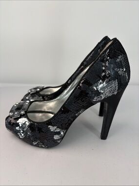 🌪️ Nina Black & Silver Sequin super High Heel Pumps with gem  Accent peep toe